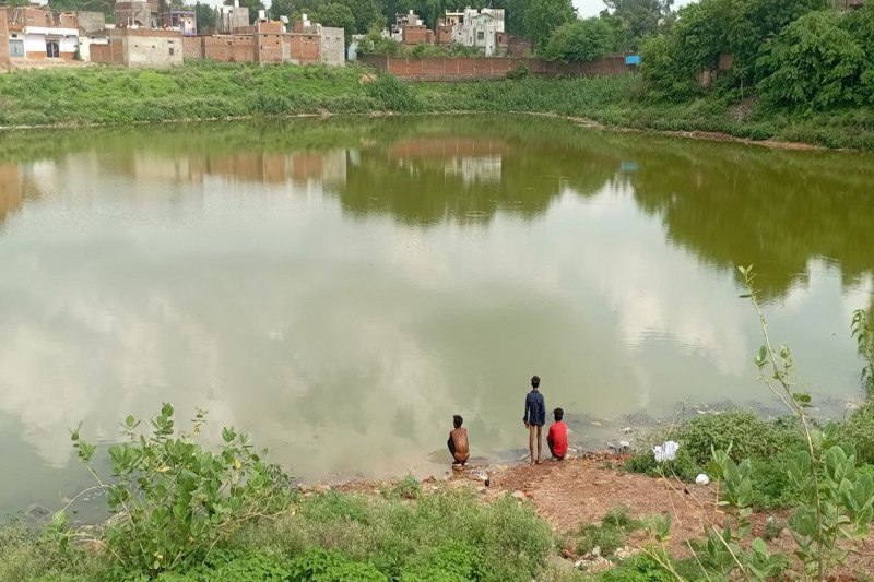 Nineteen open mines of Katni pose a threat