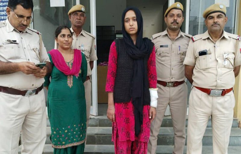 मासूम बच्चियों की हत्या करने की आरोपी मां गिरफ्तार, जेल में भेजा