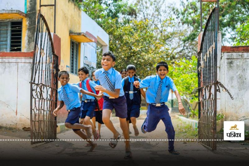 कन्या को कर दिया बालक मीडिल स्कूल के साथ मर्ज (Photo source- Patrika)