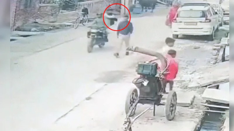 Sensation spread due to murder of principal in broad daylight in Moradabad