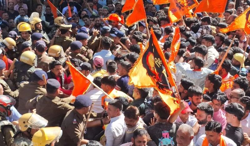 There was an uproar in Uttarkashi regarding the mosque