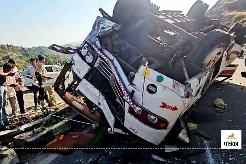 Yamuna Expressway Bus Accident