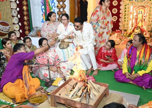 सीएम ममता ने मां-माटी-मानुष की खुशहाली के लिए देवी काली से की प्रार्थना