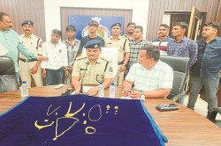 CG Crime News: परिवार के साथ घूमने गए, इधर घर में हो गई चोरी, 3 आरोपी गिरफ्तार - image