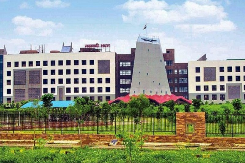 CG News: बड़ी कार्रवाई, 27 मेडिकल ऑफिसर और स्पेशलिस्ट डॉक्टरों को नौकरी से निकाला, मची खलबली