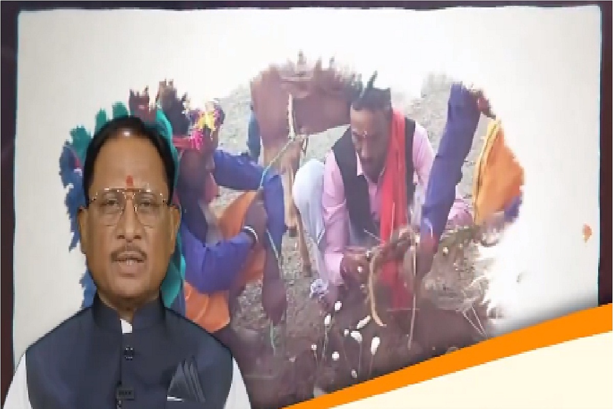 CG News: गोवर्धन पूजा के पावन अवसर पर भगवान श्री कृष्ण और गौ माता की CM साय ने की पूजा, देखें Video…