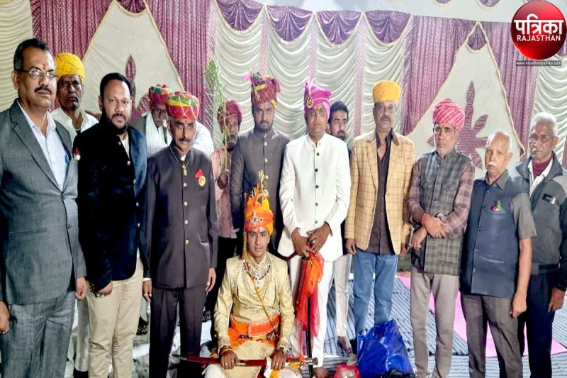 अनुठी पहल : यहां दूल्हे ने लौटाई 2 लाख 51 हजार रुपए टीके की राशि, शगुन के लिए 101 रुपए