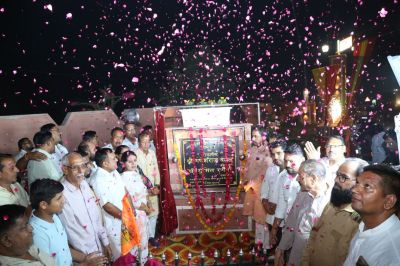 कोहला नहर से गोशाला तक भगवा रंग में रंगा स्वागत द्वार