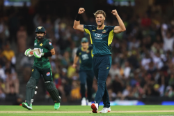 AUS vs PAK 2nd T20 Highlights: स्पेंसर जॉनसन के पंजे के सामने पाकिस्तान ने टेके
घुटने, ऑस्ट्रेलिया ने 13 रन से हरा सीरीज पर 2-0 से जमाया कब्जा - image