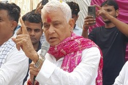 Rajasthan Politics: ‘2 बार तो जीता दिया’, एक व्यक्ति ने बाबा पर साधा निशाना;
गुस्साए किरोड़ी ने दिया ये जबाव - image