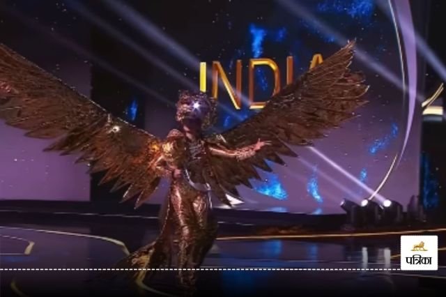 rhea singha golden bird look