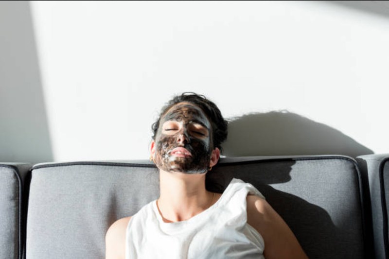 Sleeping with face pack on