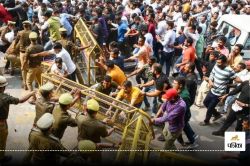 Student Protest in Prayagraj: ‘न बटेंगे न हटेंगे’ से गूंजा प्रयागराज, उत्तर
प्रदेश लोक सेवा आयोग के सामने छात्रों ने लगाए नारे - image