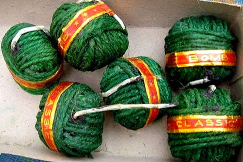 sutli bomb kept in the pocket exploded, student got severely burnt