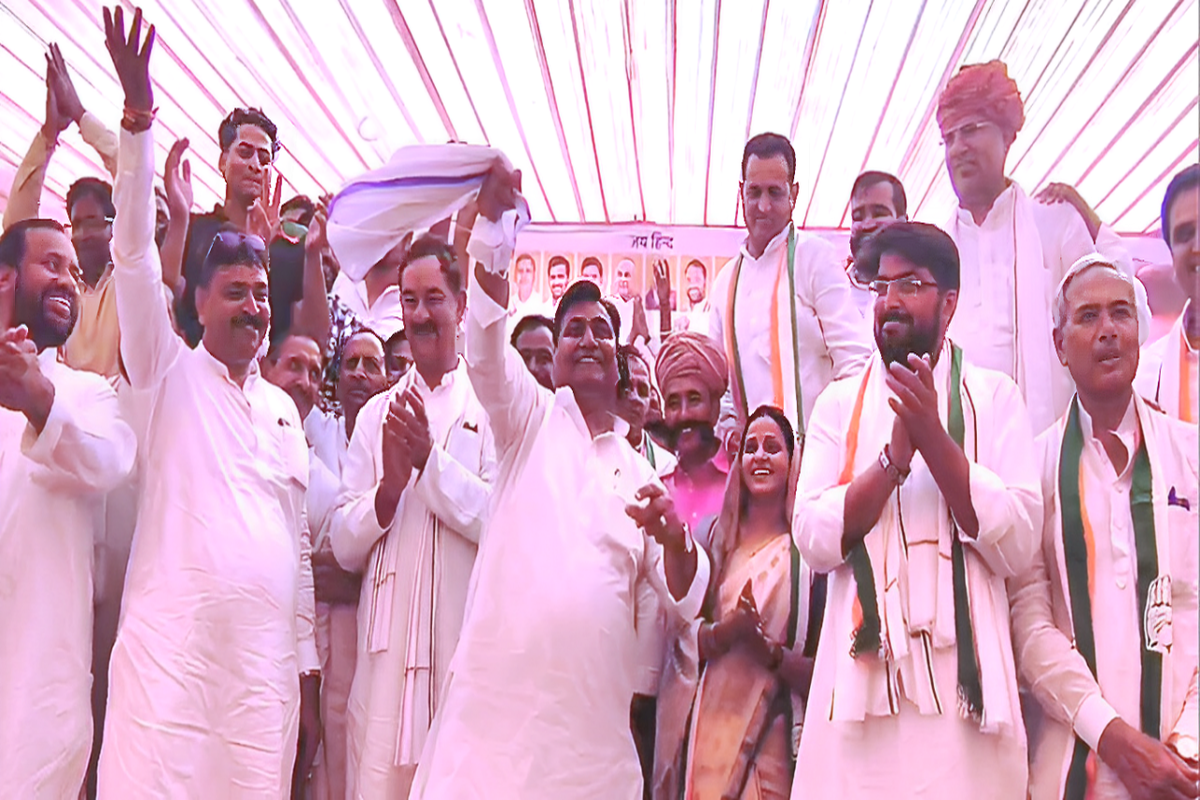 Alwar News: जब गोविंद सिंह डोटासरा ने किया ‘गमछा डांस’… तो झूमने लगे नेता