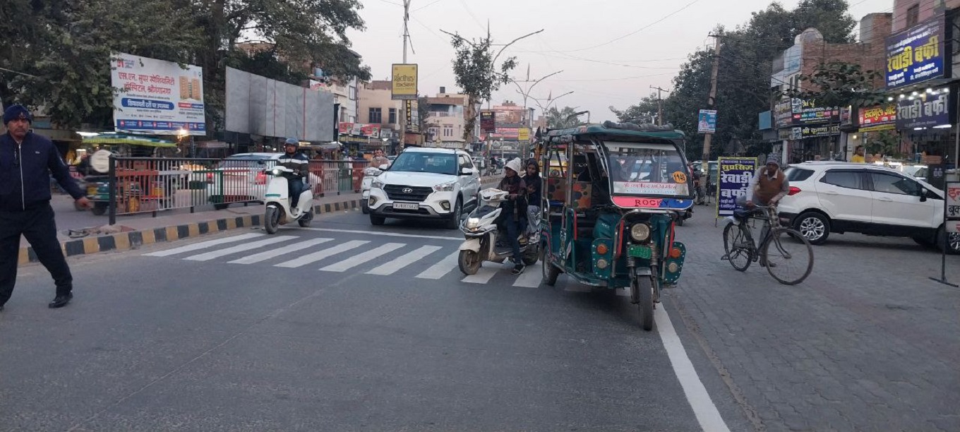 ट्रैफिक लाइट ट्रायल ने उलझाया, गच्चा देने लगी व्यवस्था