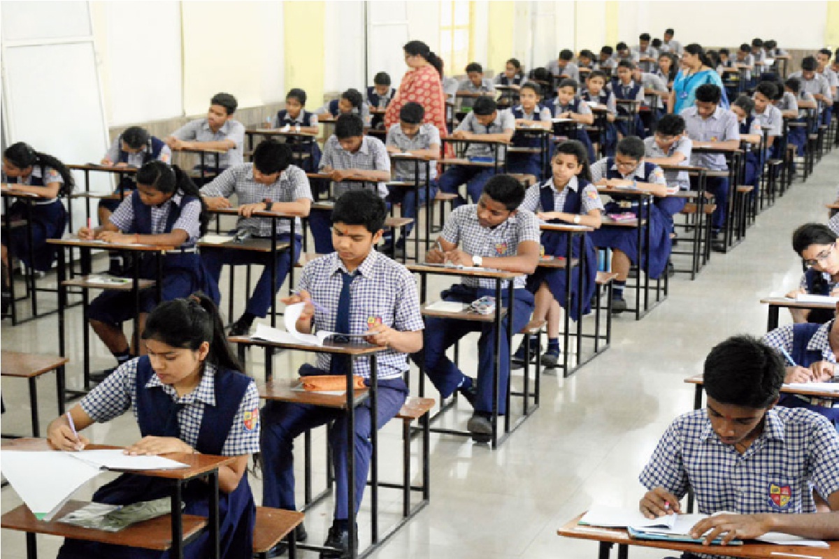 Board Exam Tips: बोर्ड परीक्षाओं में बेहतर प्रदर्शन के लिए अपनाएं ये टिप्स, जरूर
मिलेगी सफलता…