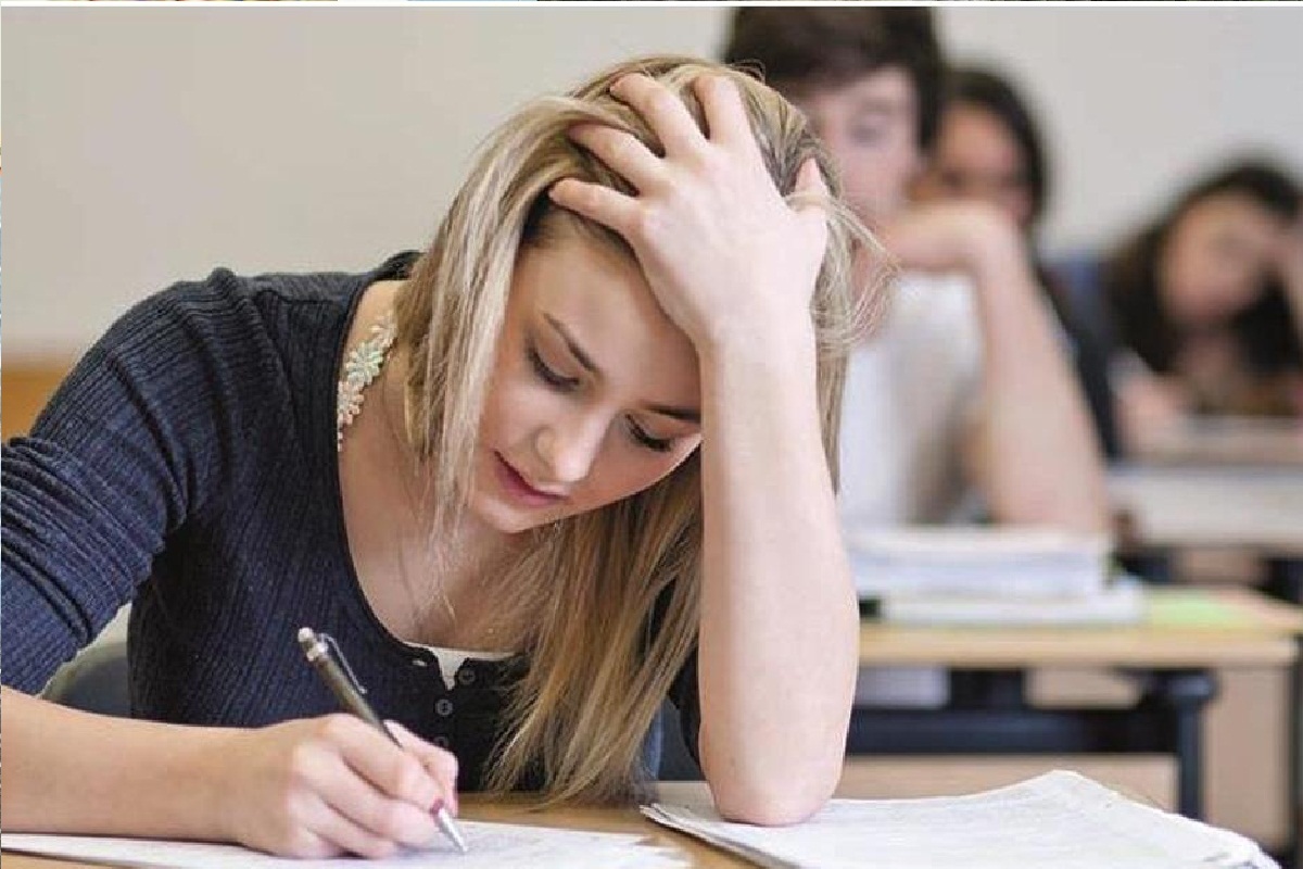 Exam Tips for student: बच्चों से पढ़ाई और परीक्षा का डर खत्म करेगा CBSE, जानें
कैसे?