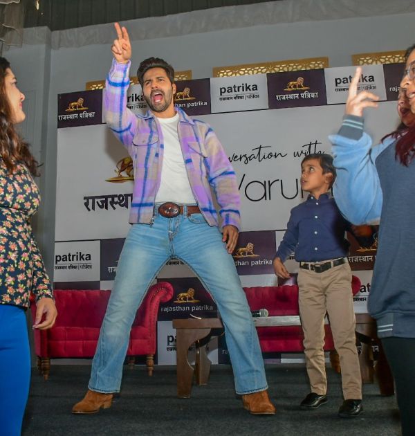 Varun dhawan in jaipur