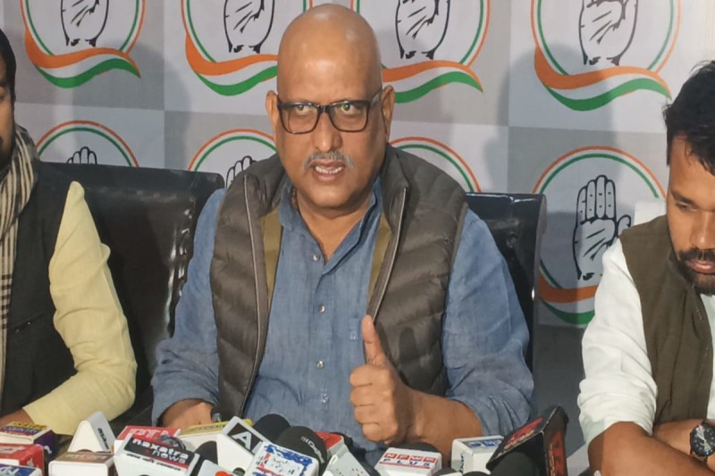 शीतकालीन सत्र में कांग्रेस का विरोध प्रदर्शन