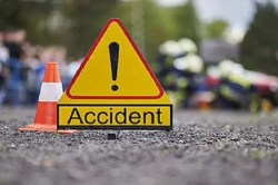 Accident News: कोचिंग से लौट रहा बाइक सवार युवक अनियंत्रित होकर गिरा, मौत - image