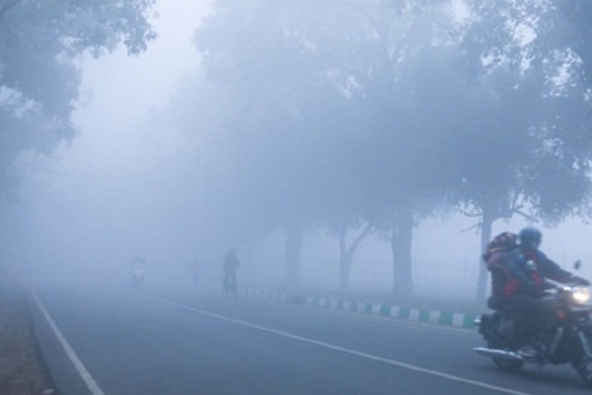 UP Weather: वेस्टर्न डिस्टरबेंस सक्रिय अगले 48 घंटे में बदलेगा मौसम, इन जिलों
में बारिश के आसार चलेगी कोल्ड वेव