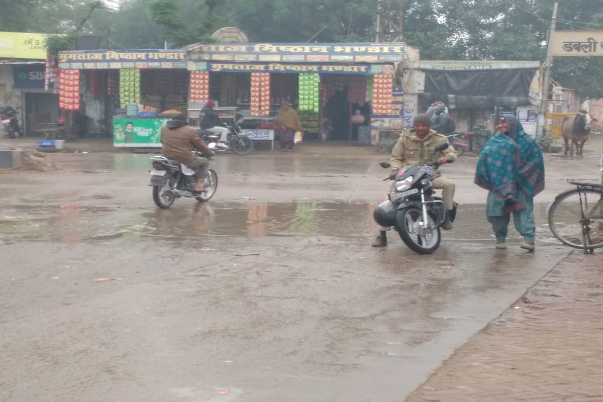 Rajasthan Weather : राजधानी जयपुर में छाए बादल, शीतलहर से कांप रहे लोग