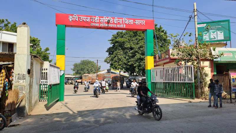 Farmers said that the market premises should be expanded or shifted to another place.