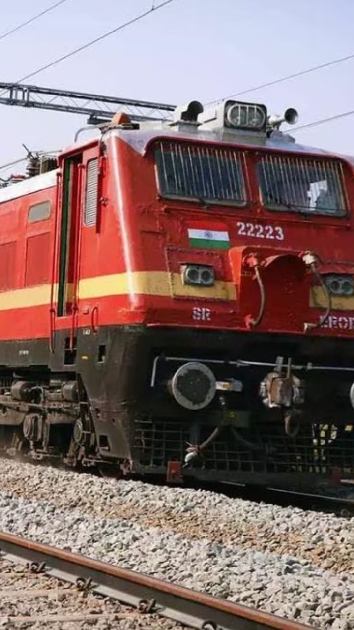 CG Train Cancelled: रद्द हुई पैसेंजर ट्रेने, देखें नाम…