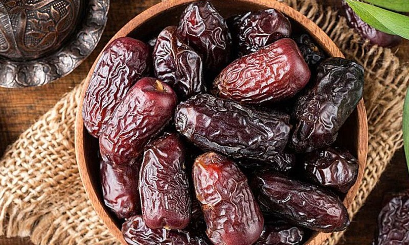Benefits of eating dates daily