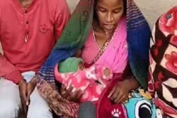 Child died after vaccination: टीका लगने के बाद ढाई माह के मासूम की मौत,
माता-पिता सदमे में, था पहला बच्चा - image