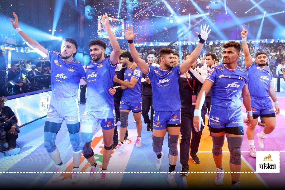 Pro Kabaddi 2024 Champion: 3 बार की चैंपियन को हरियाणा की डिफेंस के सामने टेकने
पड़े घुटने, पाइरेट्स को हराकर स्टीलर्स बने चैंपियन