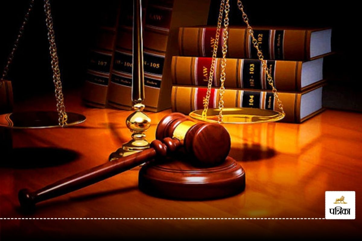 CG High Court: एक साथ दो डिग्रियों की परीक्षा की तारीख में बदलाव संभव नहीं,
हाईकोर्ट का बड़ा फैसला