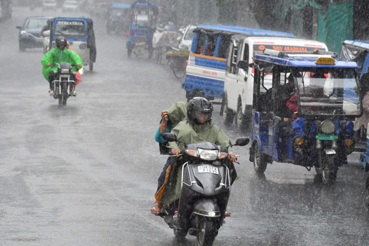 IMD Rain Alert: 26 दिसंबर से और बेहाल करेगी ठंड, 3 दिन चलेगा बारिश का दौर, मौसम
विभाग की बड़ी चेतावनी