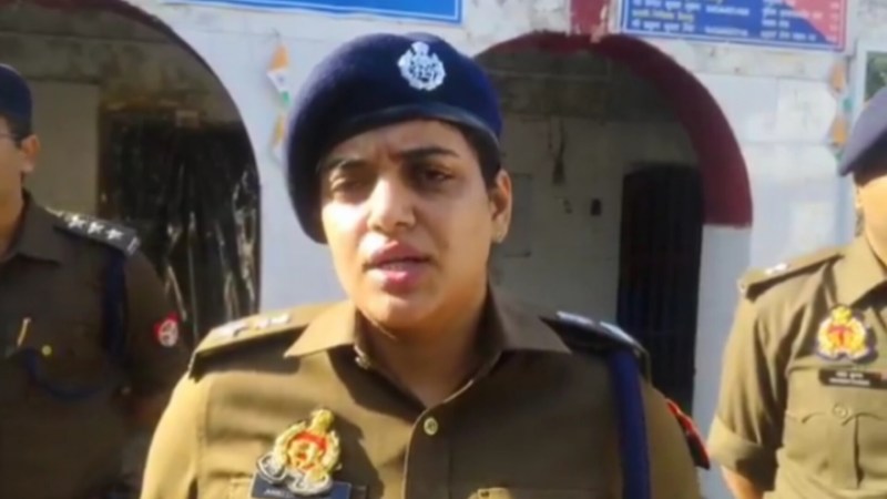 घटना की जानकारी देती आईपीएस अंकिता शर्मा