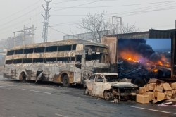 Jaipur Tanker Blast: जयपुर अग्निकांड में नहीं रुक रहा मौतों का सिलसिला, एक और
पीड़ित ने तोड़ा दम; अब तक 19 की मौत - image