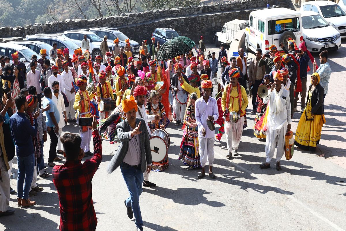 तीन दिवसीय कुंभलगढ़ फेस्टिवल का आगाज , हल्लापोल से कुंभलगढ़ किले तक निकाली
शोभायात्रा