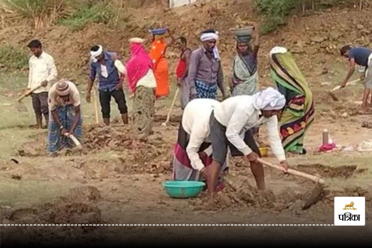 मजदूरों के लिए कारखाने के पास बनाए जाएंगे घर, बिजली-पानी में मिलेगी छूट, जानिए
सरकार का प्लान