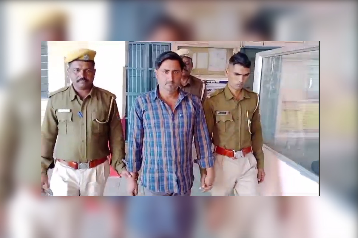 Pratapgarh Crime: सिर पर पिस्टल तानकर दी जान से मारने की धमकी, पुलिस के हत्थे
चढ़ा आरोपी, साथी की तलाश जारी