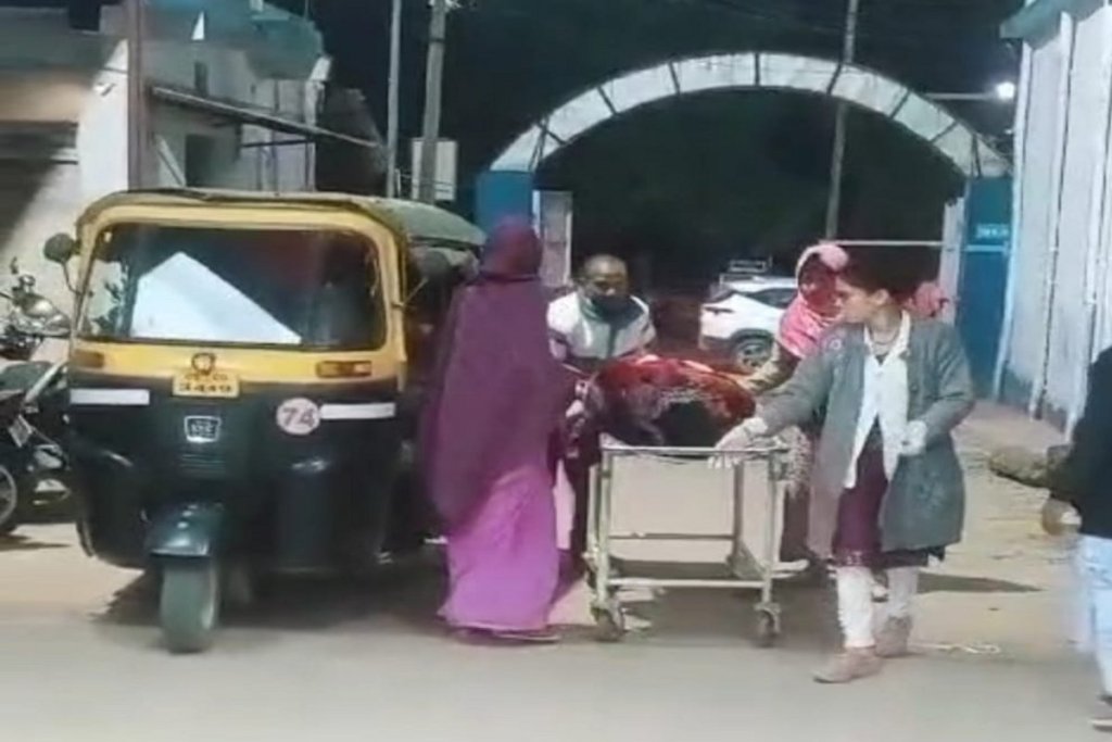 Child birth in Auto rickshaw