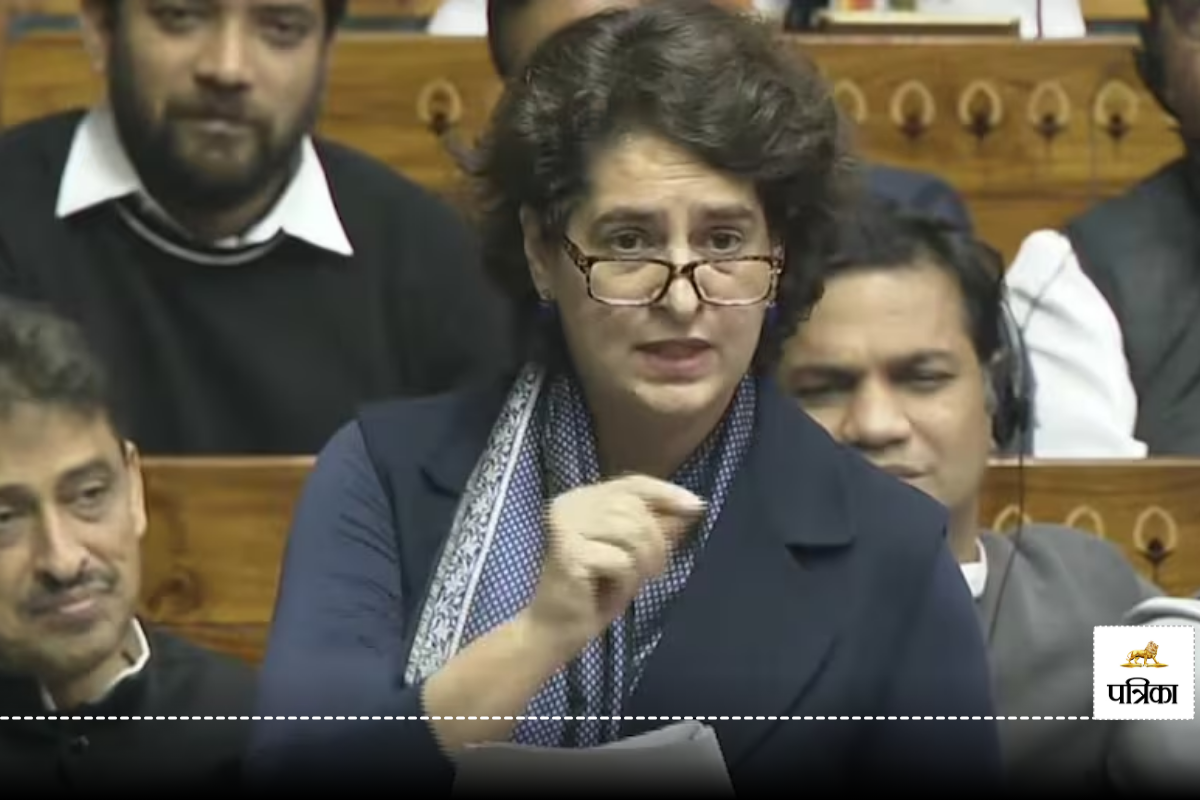 Priyanka Gandhi Speech: प्रियंका गांधी ने लोकसभा के पहले भाषण में अपनी ही पार्टी
की लगाई क्लास, राहुल ने कहा- मेरे भाषण से बेहतर