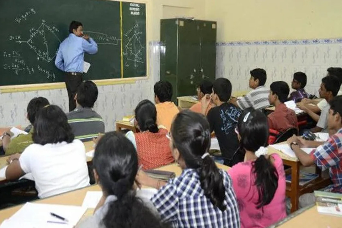 राजस्थान के सरकारी शिक्षकों के लिए शिक्षा विभाग ने जारी किया बड़ा फरमान, अब नहीं
कर सकेंगे ऐसा काम