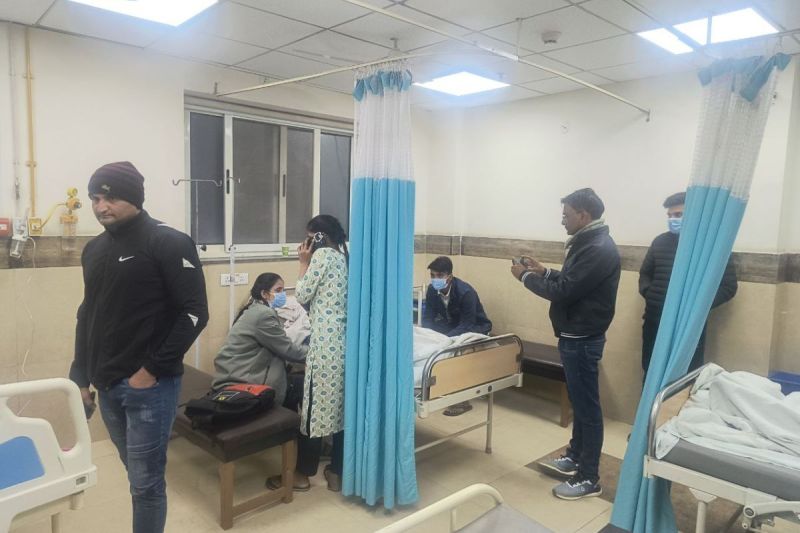 Students suddenly fainted in a coaching center in Jaipur