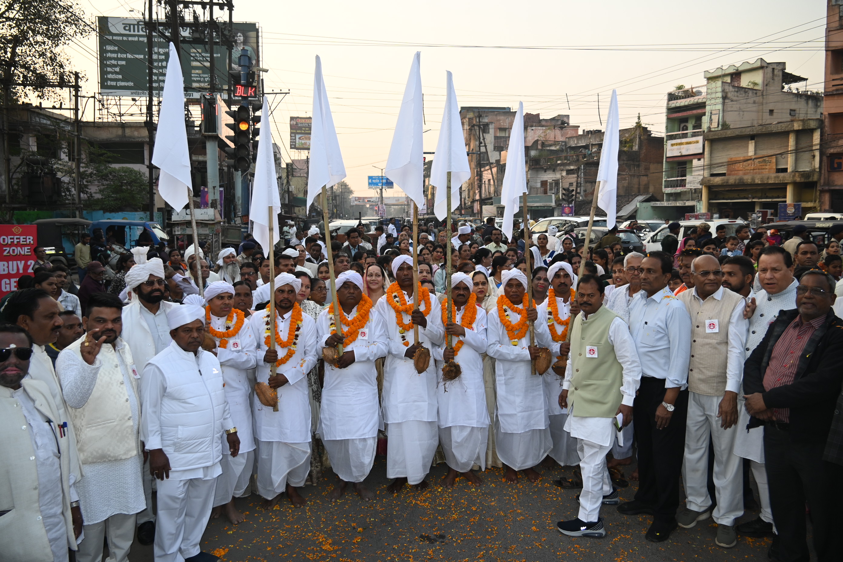 Guru Ghasidas Jayanti: गुरु घासीदास जयंती पूर्व भव्य शोभायात्रा, देखें तस्वीरें