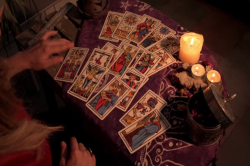 Tarot Rashifal 2025: टैरो राशिफल Video में देखें 2025 के लिए सभी 12 राशि के
लोगों का भविष्य - image