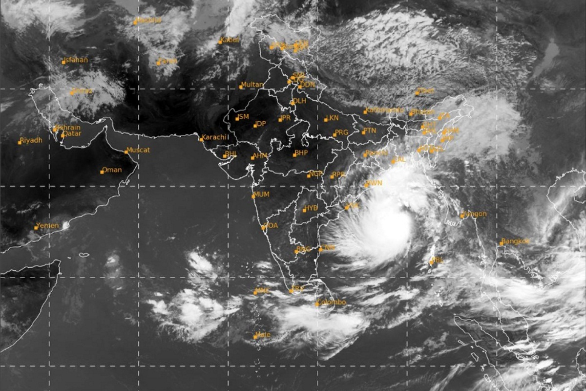 Mahasamund: शीतलहर की चेतावनी के बीच बारिश का अनुमान, अगले 24 घंटे में होगा
बदलाव