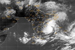 Mahasamund: शीतलहर की चेतावनी के बीच बारिश का अनुमान, अगले 24 घंटे में होगा
बदलाव - image