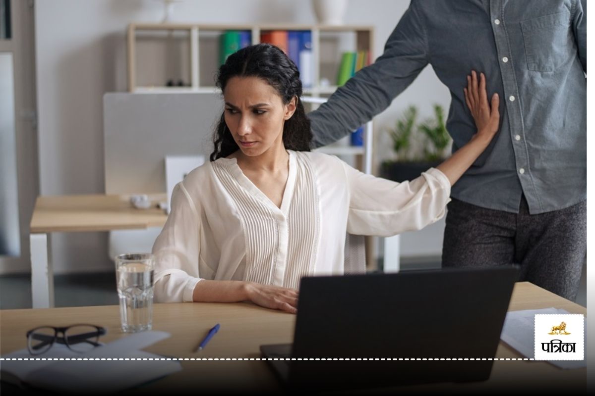 शहर और गांव स्तर पर शिविर आयोजित कर महिलाओं को उनके अधिकारों और सुरक्षा के गुर सिखाए जाएं। आपातकालीन स्थिति से निपटने के लिए उन्हें तैयार किया जाए।