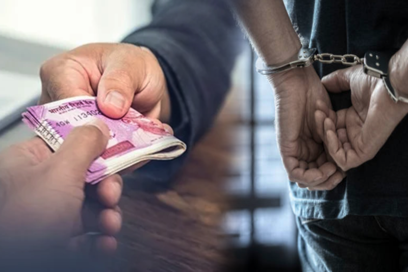 Bhopal Vikas Pradhikaran's clerk caught taking bribe of 10 thousand