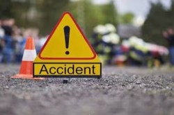 CG Accident News: पत्नी को लेने ससुराल जा रहा था युवक, बस ने मारी टक्कर, बाइक
सवार की मौके पर मौत - image